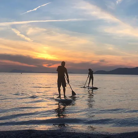 Le Cocon, Pour 2 Personnes A 5 Minutes De La De L'almanarre A *