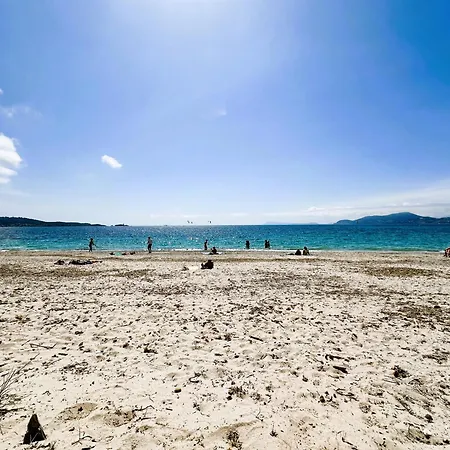 Le Cocon, Pour 2 Personnes A 5 Minutes De La De L'almanarre A